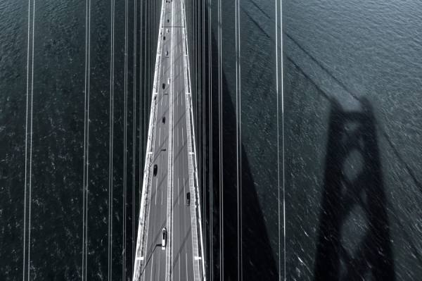 Photograph Tomoshi Hara Akashi Kaikyo Bridge on One Eyeland